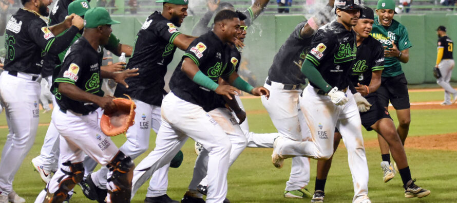 Estrellas clasifican a la serie semifinal al vencer a las Águilas 2-1