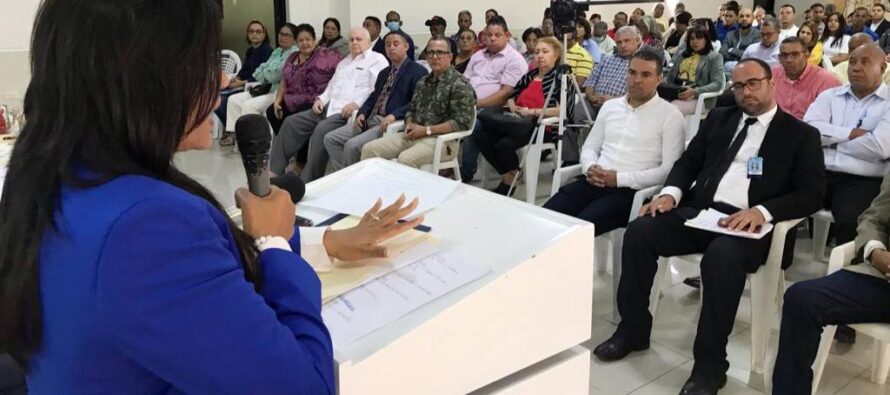 Se inicia en San Francisco de Macorís curso Red de Líderes Comunitarios