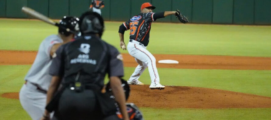 Toros rompen racha de derrotas y ganan serie particular al Escogido