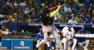 Urrutia y González dan triunfo a Gigantes sobre Licey 3-2