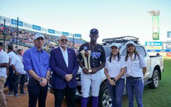 Santo Domingo Motors premia Jugador Más Valioso del torneo 2022-23 de LIDOM