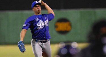 Licey gana y empata la final; Valdés, Rojas Jr. y Blanco sobresalen