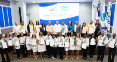 INFOTEP entrega certificados a periodistas especializados del área de la salud