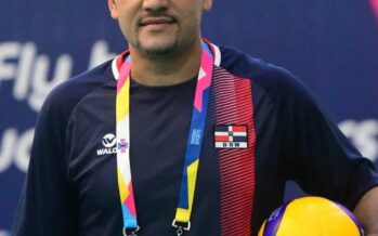 Dedican a Amaury Martínez el Torneo 27 de Voleibol Playero Hato Mayor