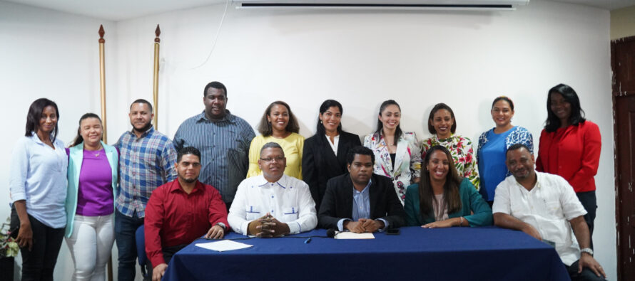 Asociación Dominicana de Maestros apoya concurso para monitores del Minerd