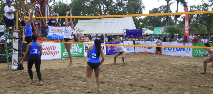 Revoluttion y Banreservas en femenino; Mensura y Clásicos en masculino van a la final en voleibol playero de Hato Mayor