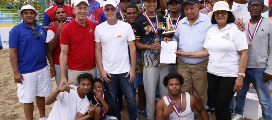 Los Caballos de Ondina ganan softbol en Festival Deportivo Hato Mayor