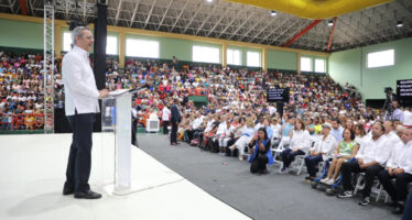 Gobierno anuncia “Un cariñito para mamá”, un bono para a un millón de madres