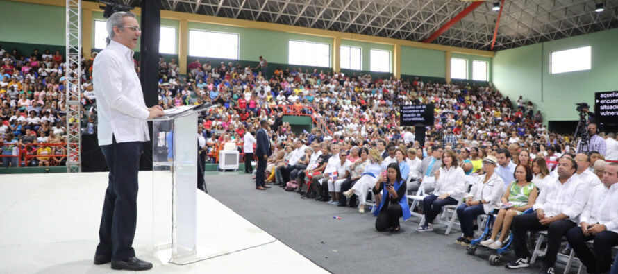 Gobierno anuncia “Un cariñito para mamá”, un bono para a un millón de madres