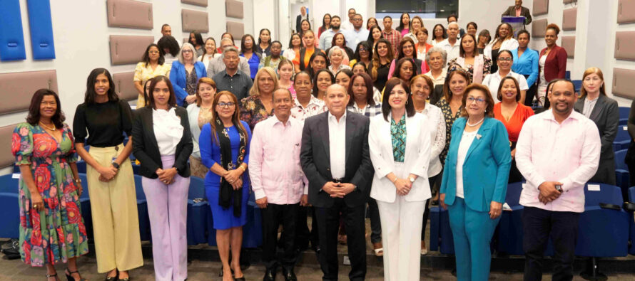 INFOTEP inicia taller de oratoria y liderazgo a más de 100 mujeres municipalistas