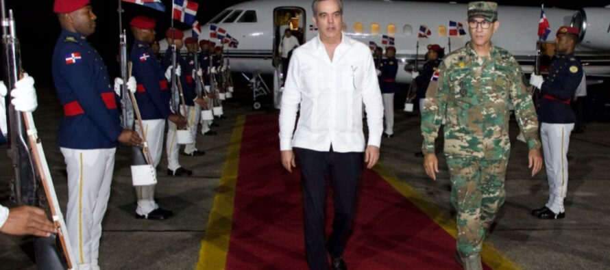 Presidente Abinader regresa al país tras participar en LVII Cumbre del SICA