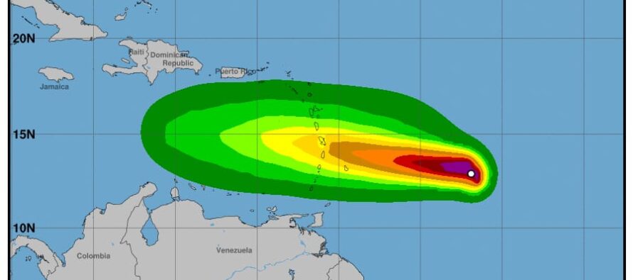 La ONAMET continua vigilando la tormenta tropical Bret