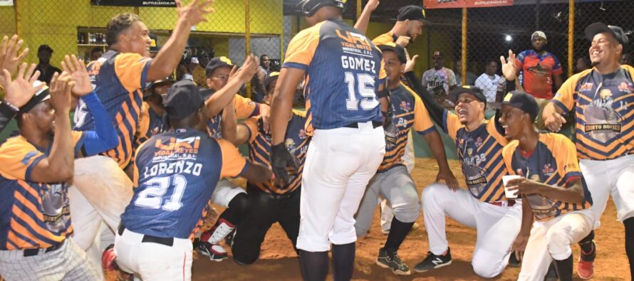 Los Cerros y Cristo Rockies están semifinal del softbol Asoprosado