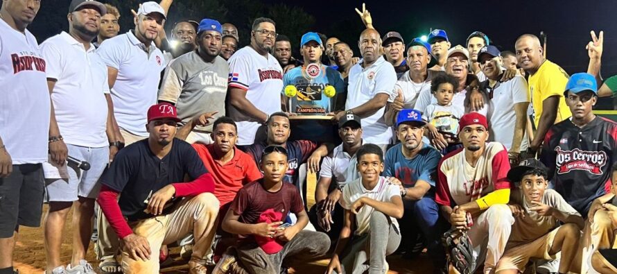 Los Cerros ganan el softbol superior de ligas en la provincia Santo Domingo