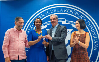 Presidente Abinader entrega 30 apartamentos a familias de la diáspora dominicana en EE. UU.