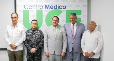 CMUCE y RPN firman acuerdo que beneficia a policías retirados con servicios de salud de calidad