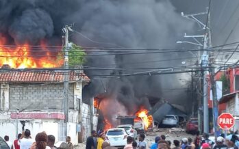 SNS reporta 3 fallecidos en explosión en San Cristóbal; Red Pública asiste a 33 personas