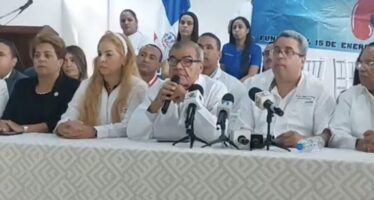 Colegio Médico denuncia autoridades no quieren dialogar; anuncia paro por 48 horas