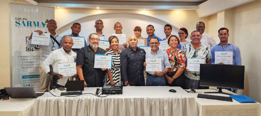 Realizan charla formativa para comunicadores y periodistas de Hato Mayor