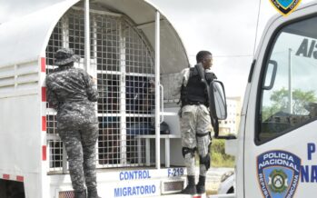 Policía Nacional y ERD., detienen 155 extranjeros indocumentados en Jimaní