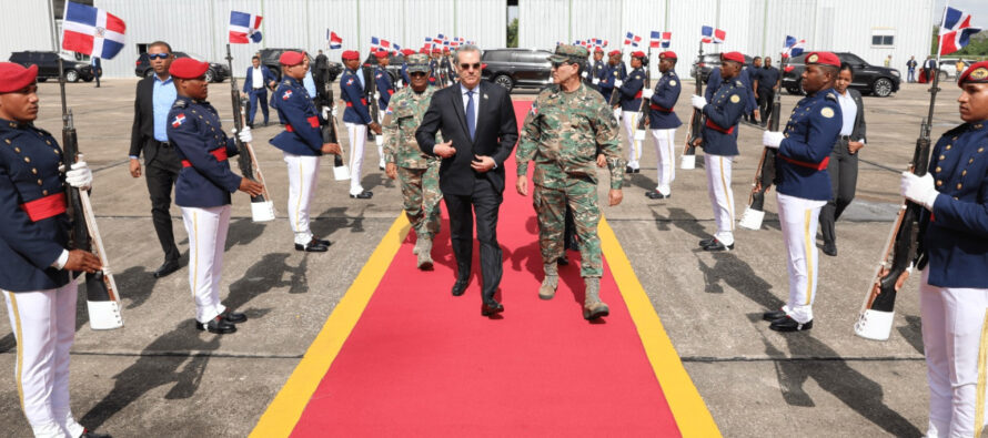 Presidente Abinader viaja hoy a Washington para reunión con Joe Biden y otros presidentes