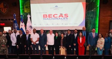 MESCyT abre convocatoria de Becas Nacionales en las Instituciones de Educación Superior IES