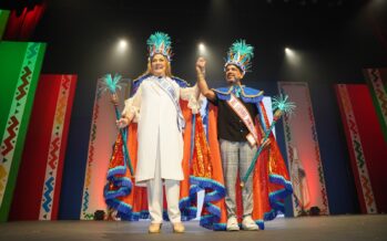 Jatnna Tavárez y el diseñador Luis Rivas son los reyes del Desfile Nacional de Carnaval 2024