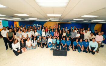 Banco Popular otorga 60 becas a jóvenes meritorios 